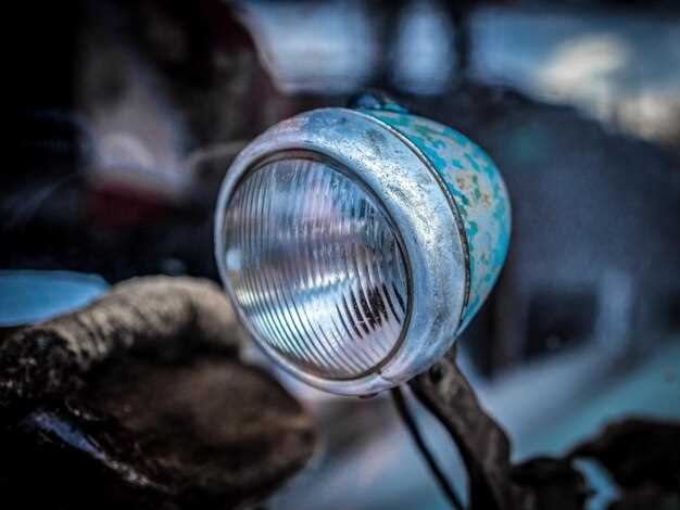 Assessing the Damage and Choosing the Right Replacement Headlight